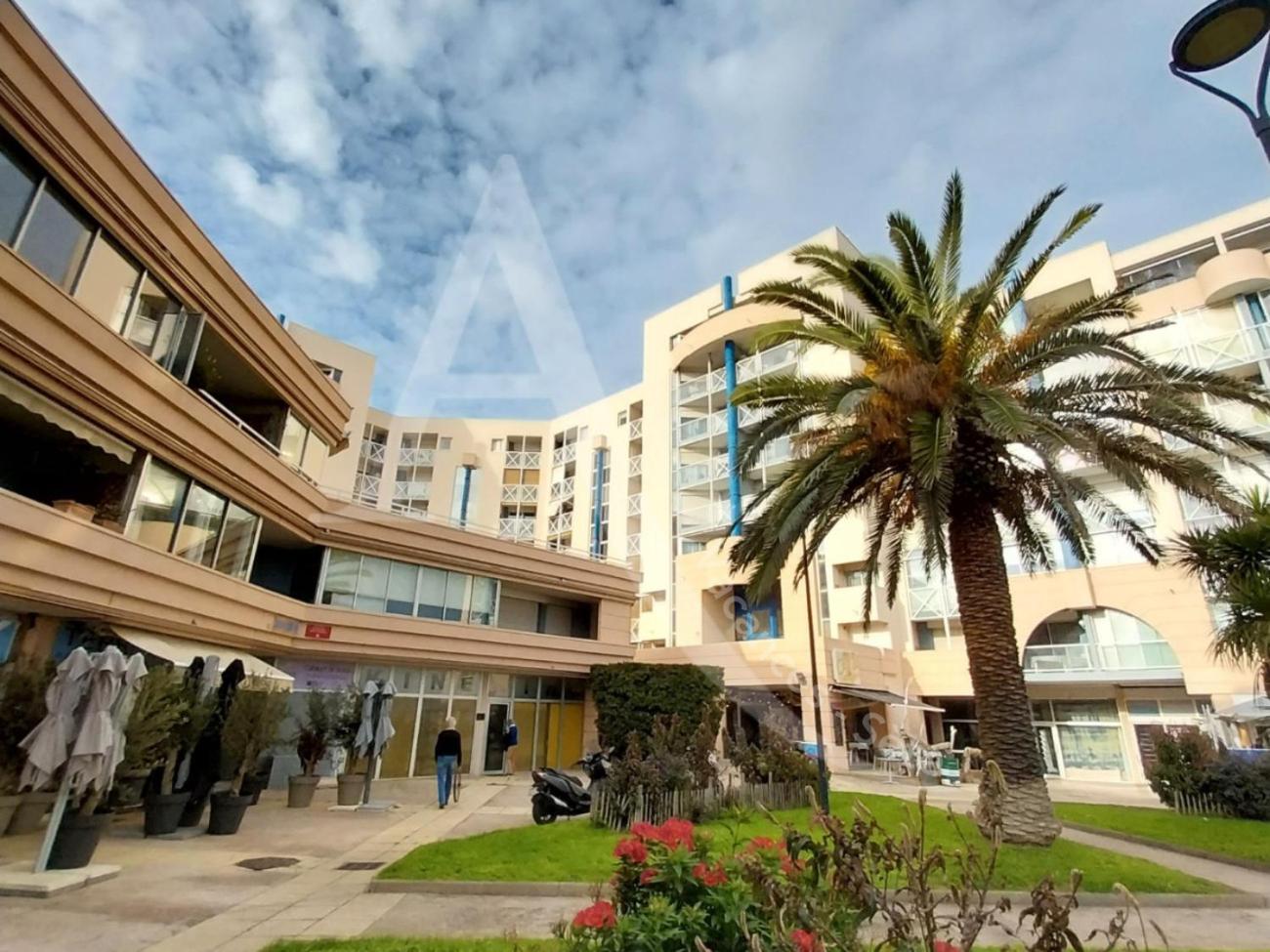 1 Chambres, Pkg, A Mi Chemin Entre Plages Et Centre Historique Sete Exterior photo